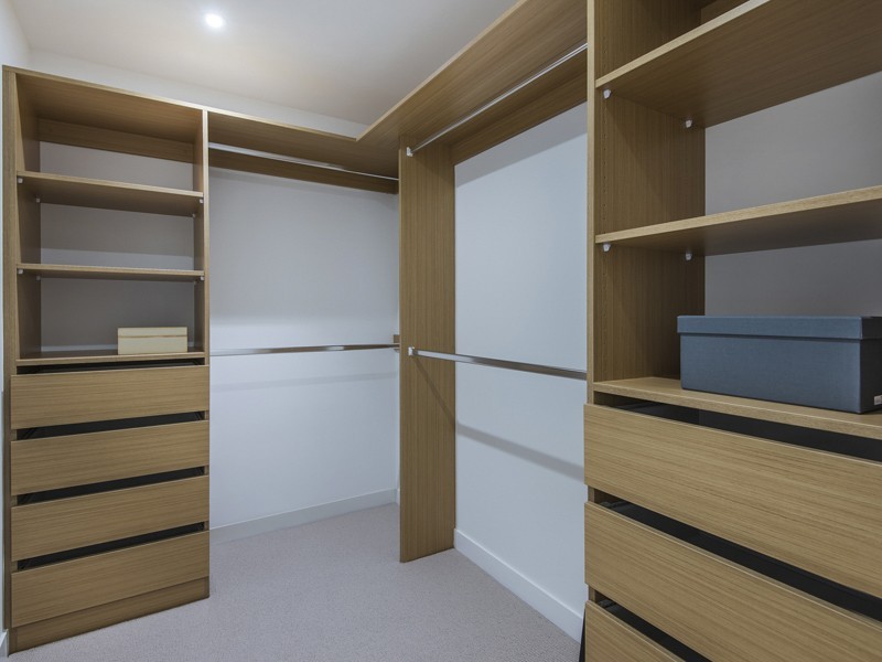 126 Parkside Circuit, Hamilton QLD 4007