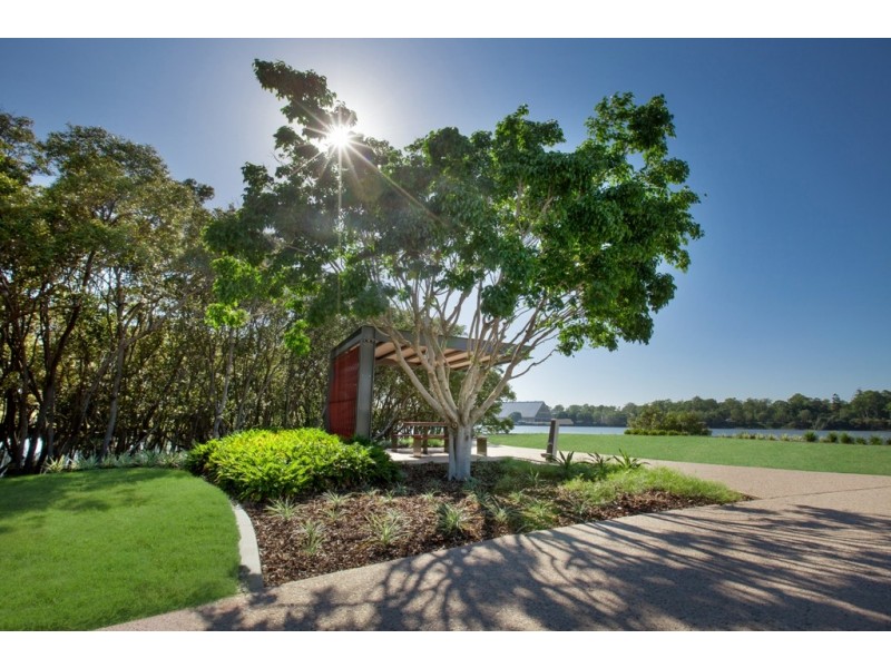 126 Parkside Circuit, Hamilton QLD 4007