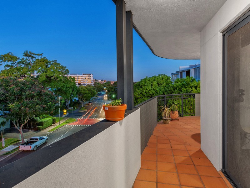 39/165 SYDNEY STREET, New Farm QLD 4005