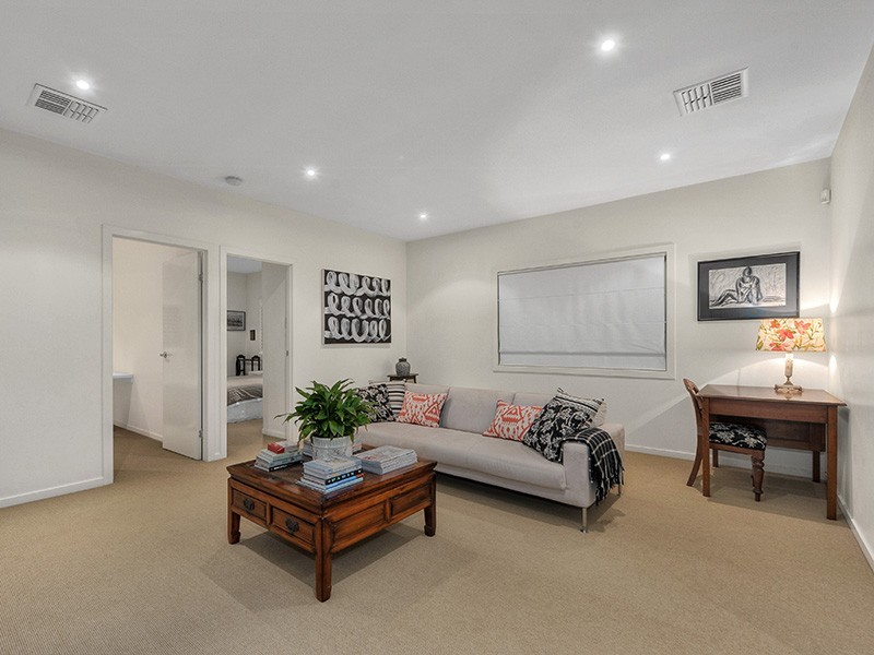 16 Stafford Street, East Brisbane QLD 4169