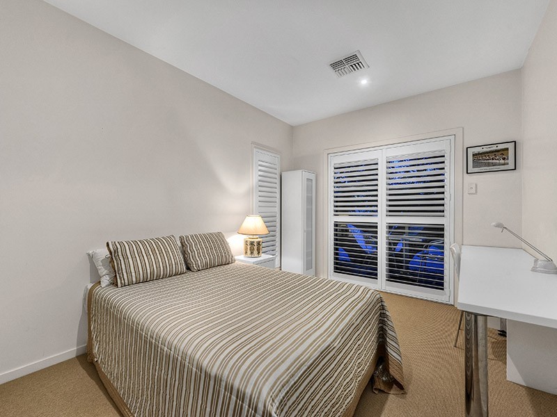 16 Stafford Street, East Brisbane QLD 4169