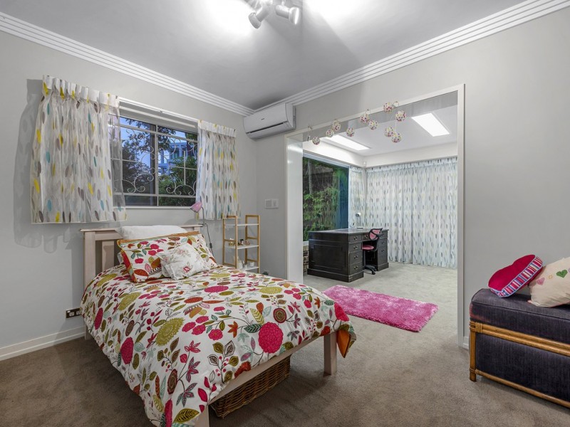48 Teneriffe Drive, Teneriffe QLD 4005