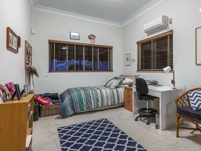 48 Teneriffe Drive, Teneriffe QLD 4005