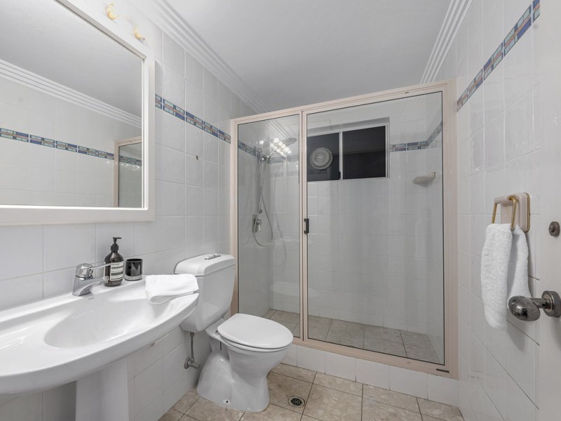 48 Teneriffe Drive, Teneriffe QLD 4005