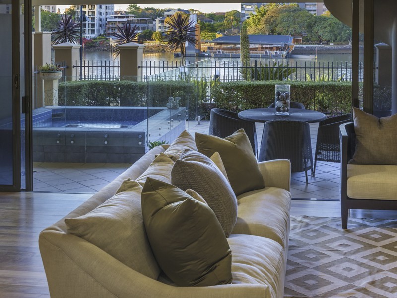 2/76 Thorn Street, Kangaroo Point QLD 4169