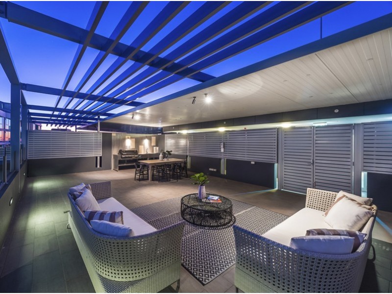 21709/8 Hercules Street, Hamilton QLD 4007