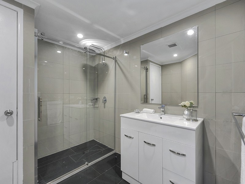 4/26 Merthyr Road, New Farm QLD 4005