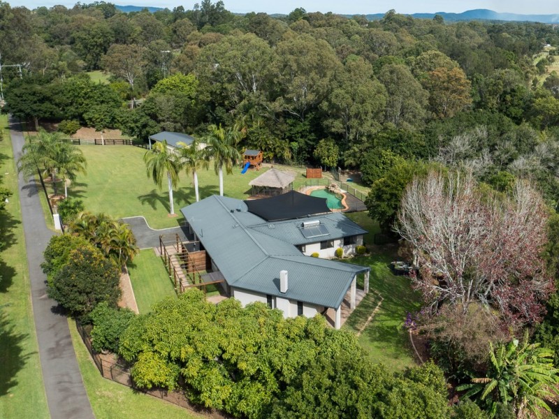 2083 Roghan Road, Bridgeman Downs QLD 4035