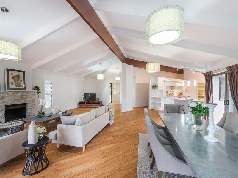 2083 Roghan Road, Bridgeman Downs QLD 4035