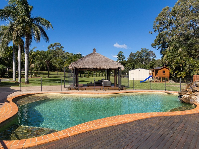 2083 Roghan Road, Bridgeman Downs QLD 4035