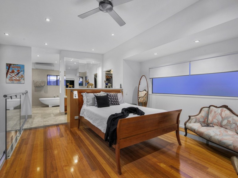 18 Beeston Street, Teneriffe QLD 4005