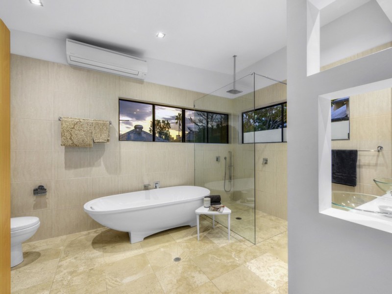 18 Beeston Street, Teneriffe QLD 4005