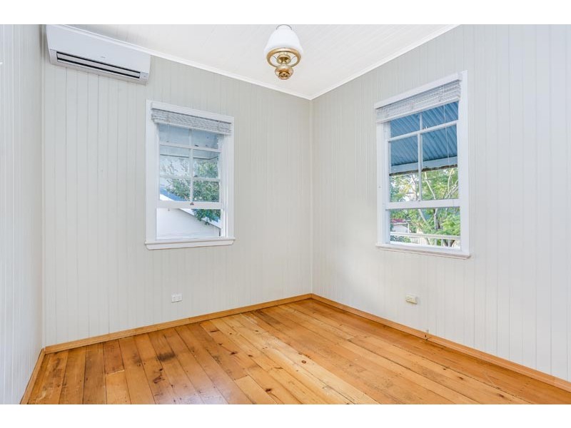 18 Sackville Street, Milton QLD 4064