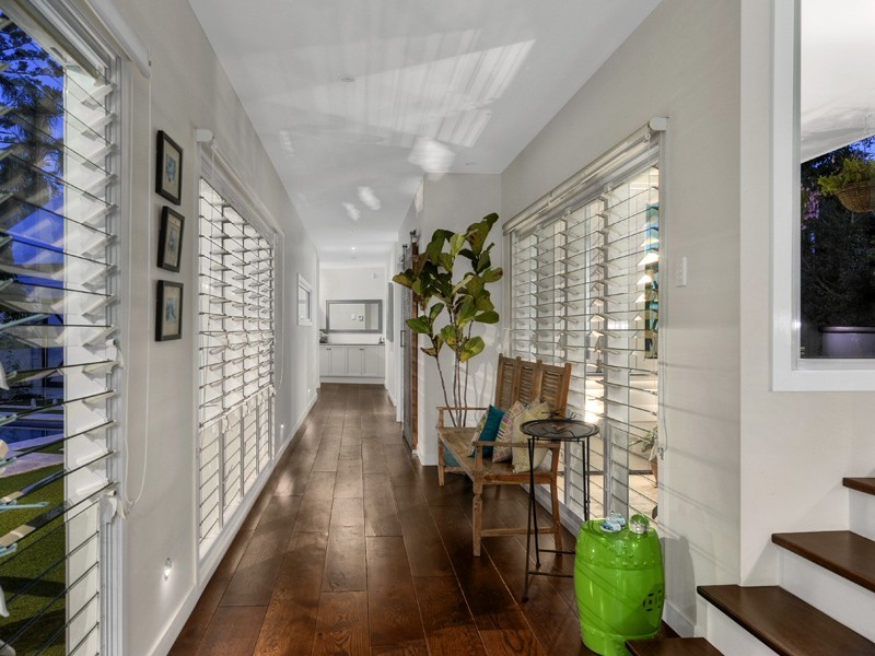 7 Standring Street, Toowong QLD 4066