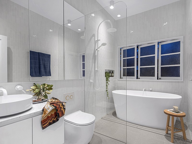 61 Windsor Road, Red Hill QLD 4059