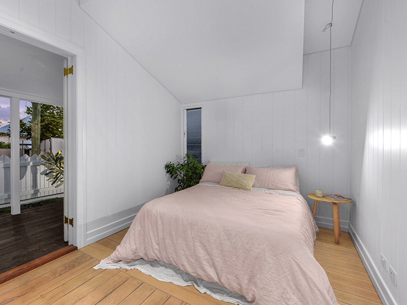 61 Windsor Road, Red Hill QLD 4059