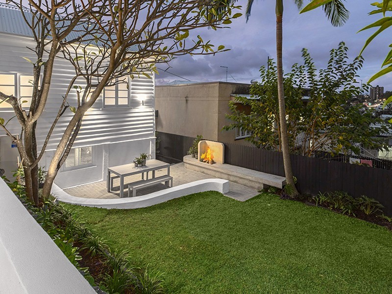 61 Windsor Road, Red Hill QLD 4059