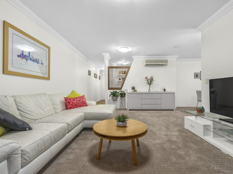 12/140 Commercial Road, Teneriffe QLD 4005