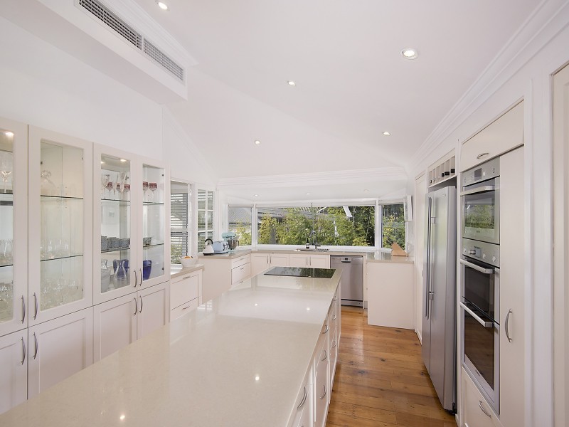 77 Manson Road, Hendra QLD 4011