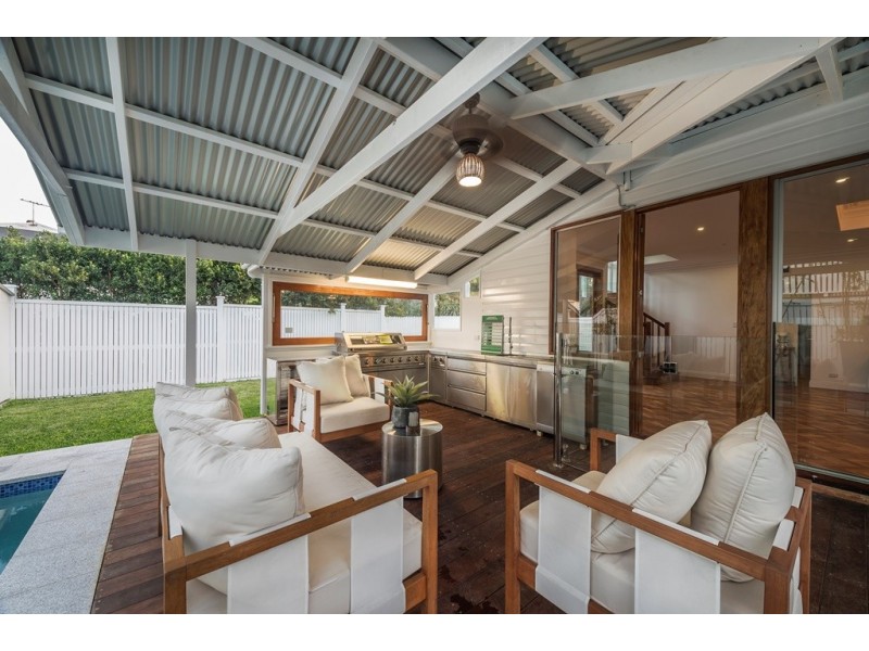 77 Manson Road, Hendra QLD 4011