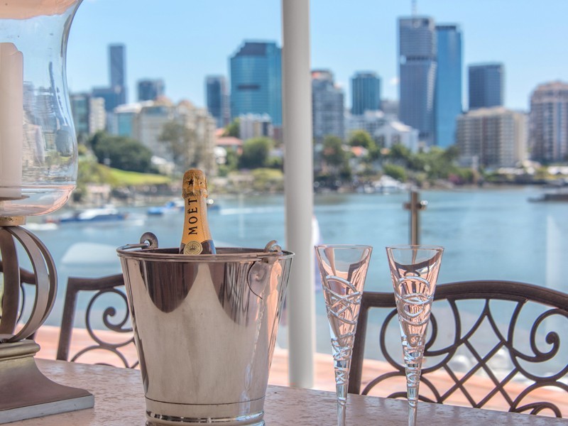 63 Laidlaw Parade, East Brisbane QLD 4169