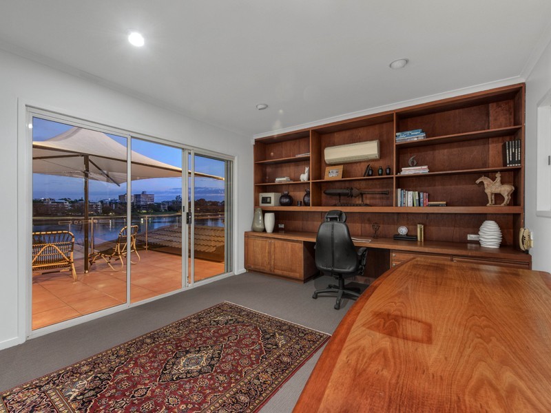 63 Laidlaw Parade, East Brisbane QLD 4169