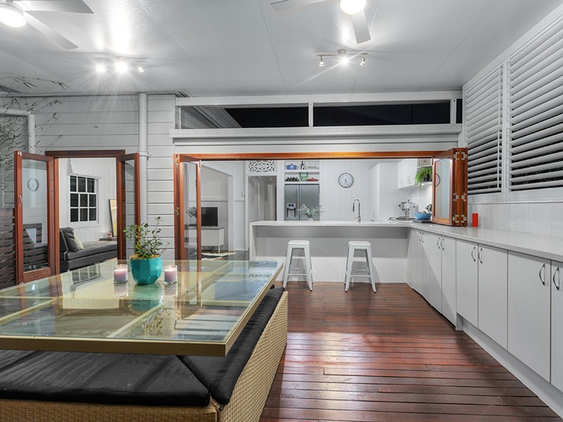 77 Allen Street, Hamilton QLD 4007