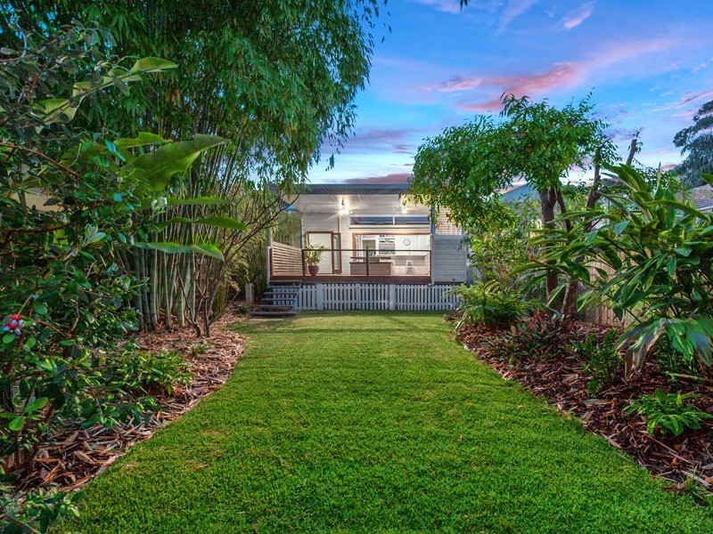77 Allen Street, Hamilton QLD 4007