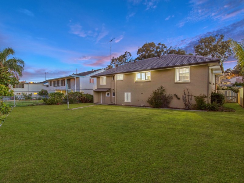 31 Weller Road, Tarragindi QLD 4121
