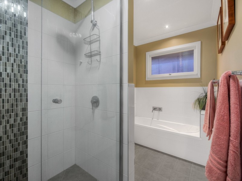 31 Weller Road, Tarragindi QLD 4121