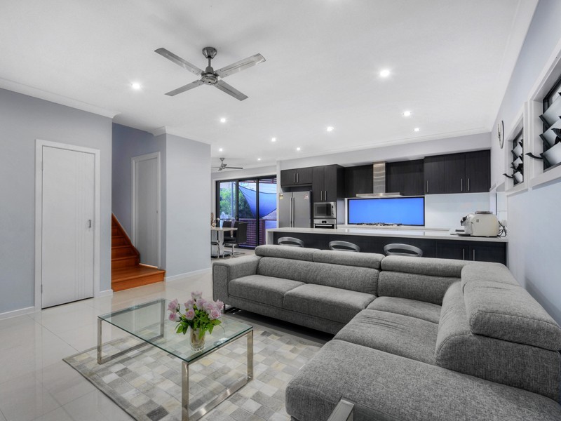 96 Bromley Street, Kangaroo Point QLD 4169