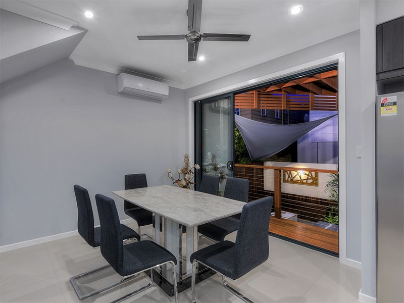 96 Bromley Street, Kangaroo Point QLD 4169