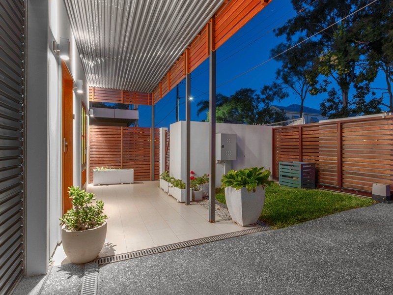 96 Bromley Street, Kangaroo Point QLD 4169