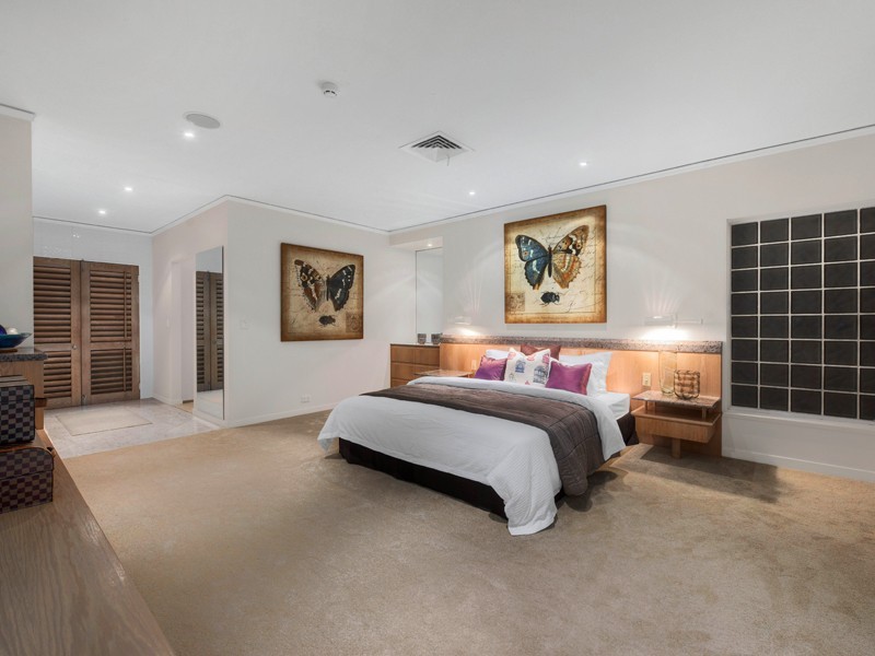 8 Otway Street, Holland Park QLD 4121