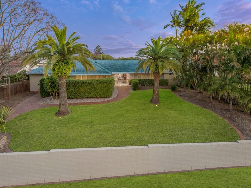 8 Otway Street, Holland Park QLD 4121