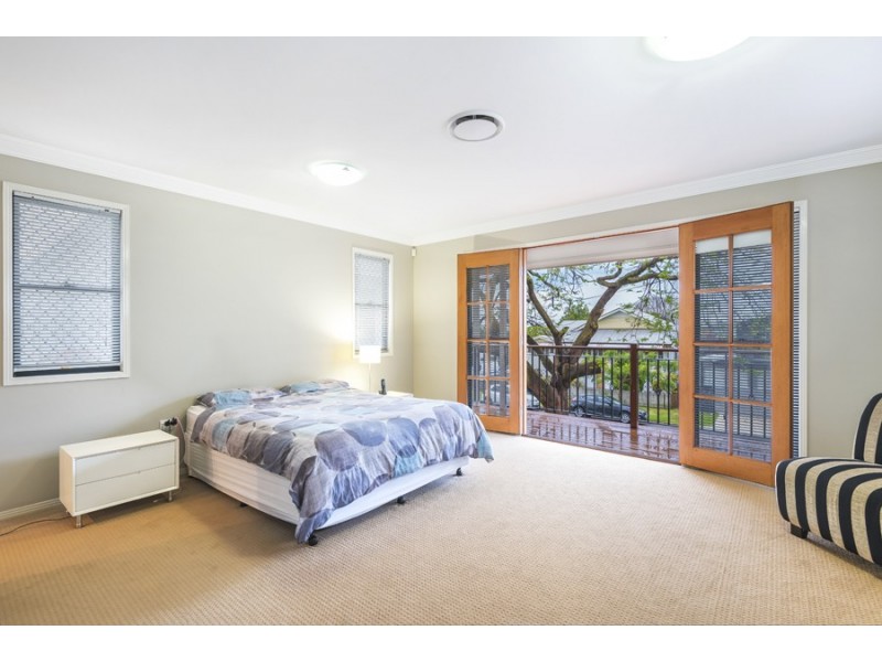 12 Long Street, Hendra QLD 4011