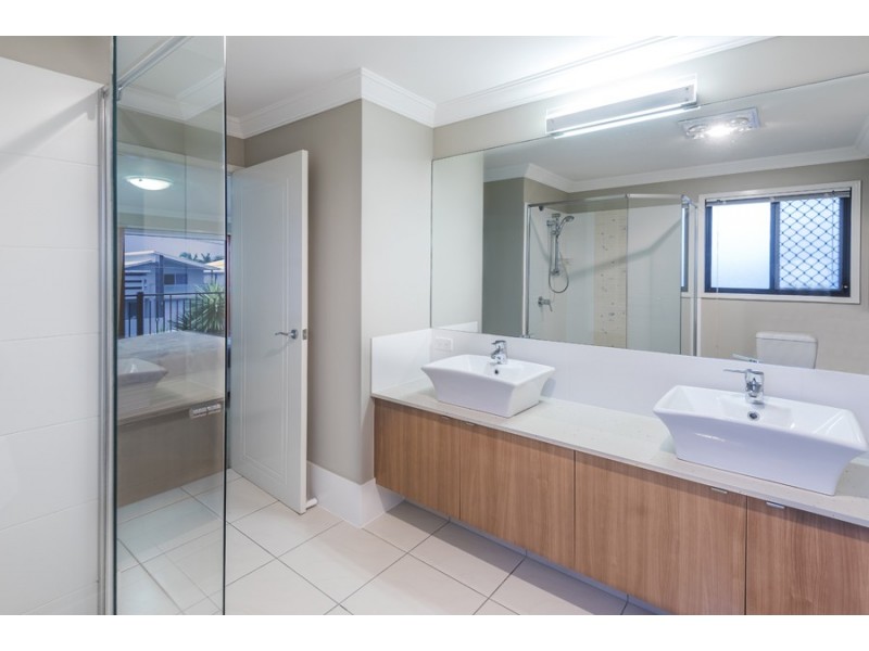 12 Long Street, Hendra QLD 4011