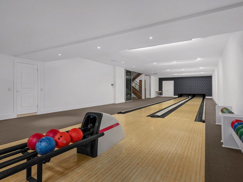 2 Castleton Street, Hamilton QLD 4007