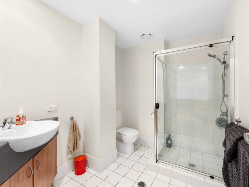 207/24 Macquarie Street, Teneriffe QLD 4005
