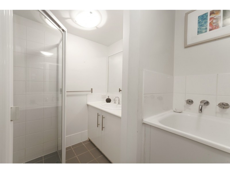 4/32 Newstead Terrace, Newstead QLD 4006