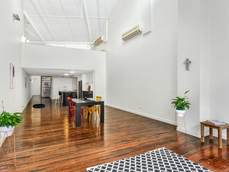 304/64 Macquarie Street, Teneriffe QLD 4005