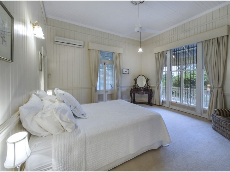 34 Gregory Street, Clayfield QLD 4011