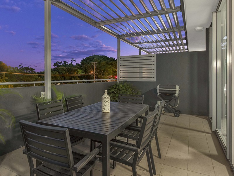 30110/2 Harbour Road, Hamilton QLD 4007