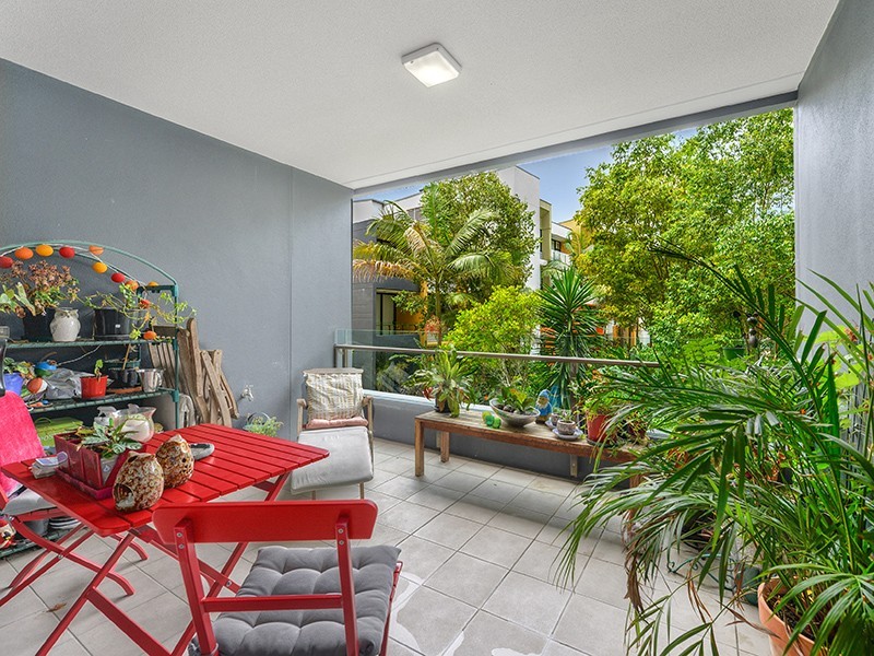 239/10 Pidgeon Close, West End QLD 4101