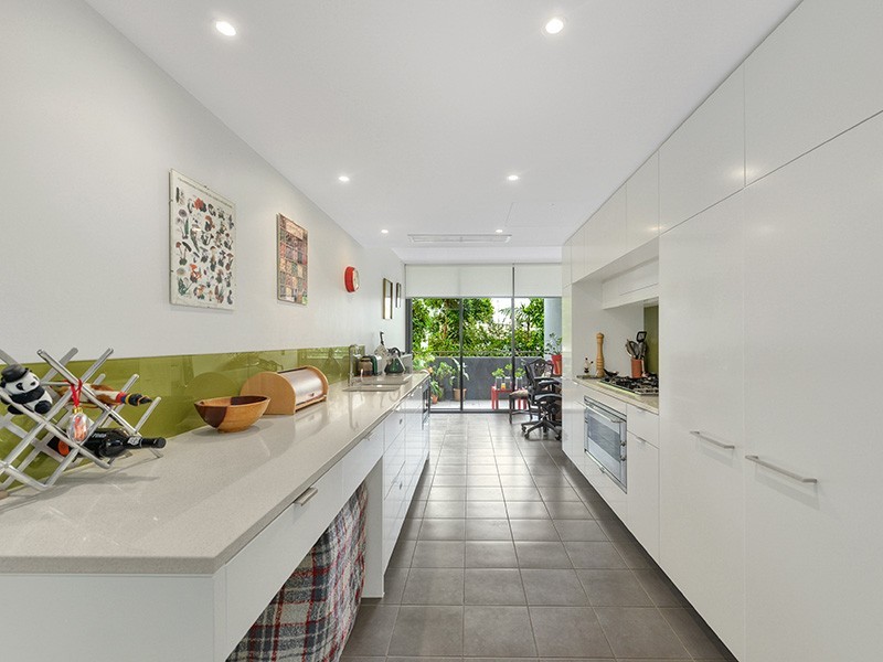 239/10 Pidgeon Close, West End QLD 4101