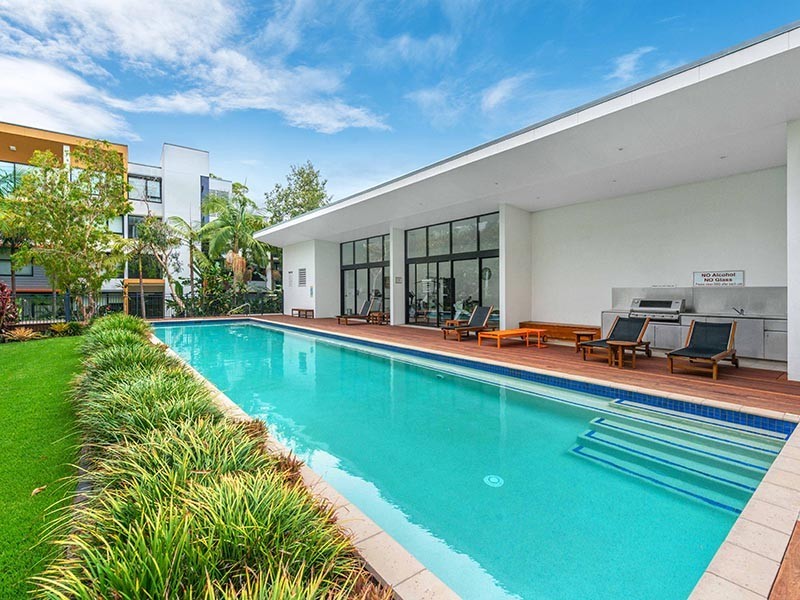 239/10 Pidgeon Close, West End QLD 4101