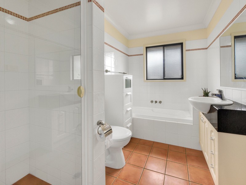 4/47 Leicester Street, Coorparoo QLD 4151