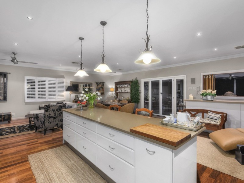 19 Alleena Street, Chermside QLD 4032