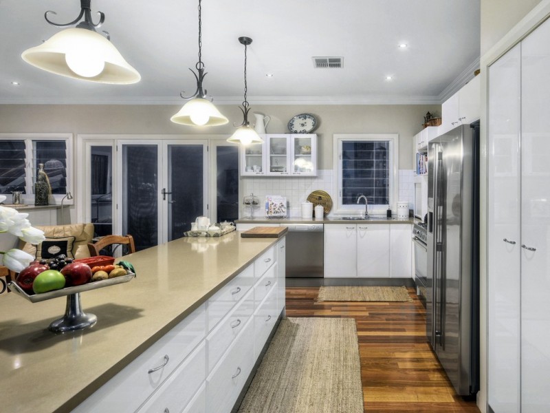 19 Alleena Street, Chermside QLD 4032