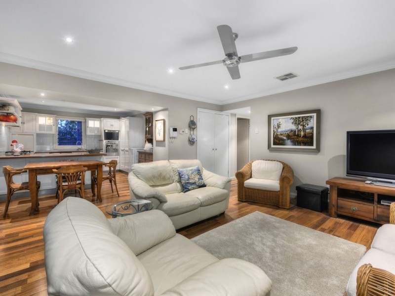 19 Alleena Street, Chermside QLD 4032